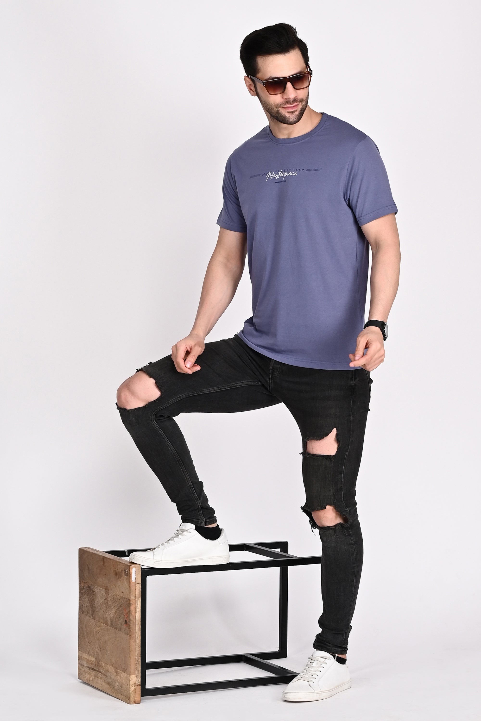 Everyday wear Solid Graphic Violet Tshirt